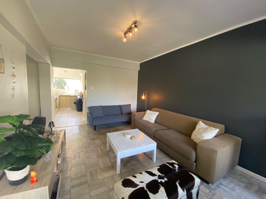 2 Bedroom Property for Sale in Sea Point Western Cape